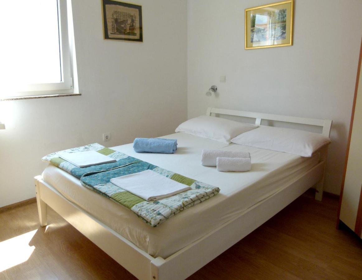 Apartmani Marija Medulin Exterior foto